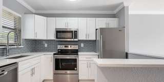 6020 Shaker Wood Circle Gallery 1