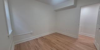 5635-5645 Hobart St. Gallery 22