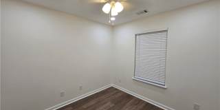 77 Tiller Way Gallery 9