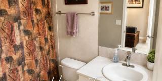 Super Cute Townhome in a Fantastic Location - 54 Cheyenne Blvd Gallery 10