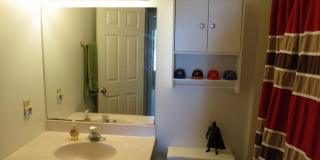 4BR/2.5BA House, 2-Car Garage - $2,100 *NO SMOKERS OR UNDERGRADS Gallery 15