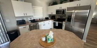 Short Term Rental- Seasonal - NE Cape Coral HOME Gallery 4