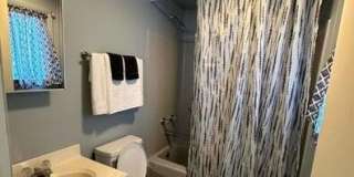 318 15th Avenue Gallery 8