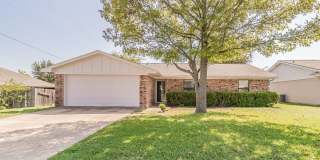 COMING SOON! UPDATED 3 BEDROOM IN ALEDO Gallery 1