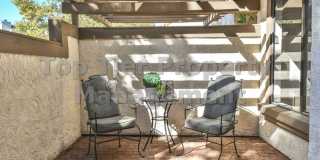 Very nice 2 bed / 2.5 bath / 1,185 sqft Walnut Creek Townhouse in desirable Main Chance Estates Development available now for lease! Gallery 4