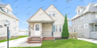 220 Spruce Street Gallery 1