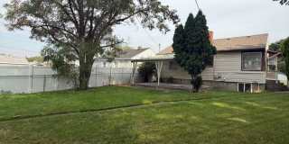 Adorable 2-Level Single Family Home in a Quiet Neighborhood Adorable 2-Level Single Family Home in a Quiet Neighborhood Gallery 8