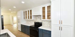 3217 WEDGEWOOD Drive Gallery 14