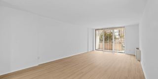 3003 Van Ness Gallery 10