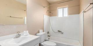 Nice 3 bedroom 2 bath! Gallery 9