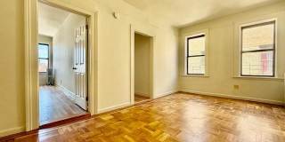 2758 Holland Ave Gallery 3