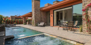 50070 Via De Moda Gallery 23