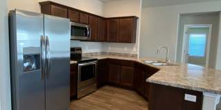 *$99 First Month's Rent!*  | 3 Bed + 2 Bath Home in Fox Tail! Gallery 6