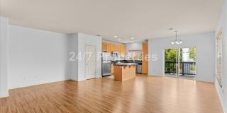 *MOVE-IN SPECIAL!* 3 BD I 2.5 BA Beaverton Townhome Gallery 5