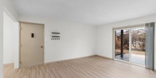 Oval Spring Apartments Gallery 8