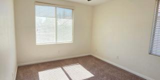 Spacious 4 Bed Home with Loft & 3-Car Garage Gallery 22
