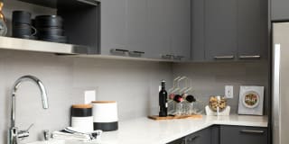 Hyde Square Gallery 20