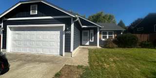 3-Bedroom, 2-bath Home in Green Gallery 1