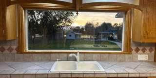 3bd 3bth Home-1 Acre on the Water! Gallery 4