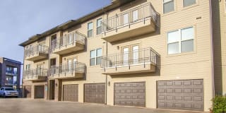 Anatole on Briarwood Gallery 10