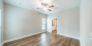 Hawthorne Grove Gallery 35
