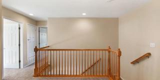 Bright Open-Concept Condo with 1-Car Garage in Prime Commuter Location Gallery 21