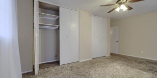 2927 HARRISON Avenue Gallery 16