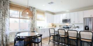 NEWLY CONSTRUCTED / NEAR OLD TOWN - SINGLE FAMILY Gallery 1