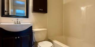 Gorgeous 2BR Townhouse in Plum! Washer & Dryer Included, Central A/C & More! Call Today! Gallery 7