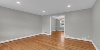 5520 SAGRA Road Gallery 6