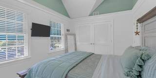 101 Neptune Place Gallery 38