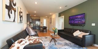 **THIS IS THE ONE IN EAST NASHVILLE** Gallery 16