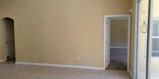 Spacious 3 bed 2 bath Home for rent! Gallery 13
