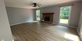Room in 3 Bedroom Home at Newfoundland Ct Gallery 10