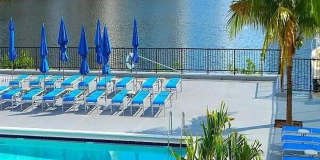 2750 Northeast 183rd Street Gallery 5