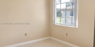 454 NE 210th Circle Ter Gallery 5