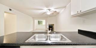 Elán Cardiff by the Sea Apartment Homes Gallery 11