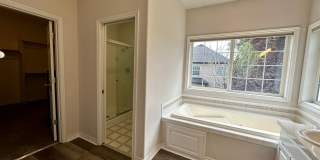*Coming Soon* Beautiful 4 Bedroom 2.5 Bath Single Family House Gallery 15