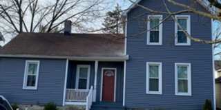 Updated 4 Bedroom House on the NW Side Gallery 1