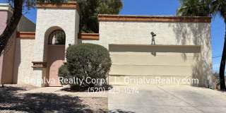 3 Bedroom, 2 Bath Townhouse For Rent  (Los Reales/Cardinal) Gallery 1