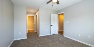 The Landings at Steele Creek Apartments Gallery 12