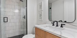 1640 N Bissell Street Gallery 22