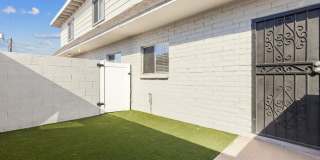 2 Bedroom 1 Bathroom -ALL Brand New Appliances! Gallery 19