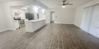 Beautifully updated 2/2, Available Now! Gallery 1
