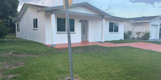 4715 NW 44th St Gallery 1