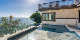 Wailupe Seaside Haven: Beachfront Luxury Home w/ Infinity Pool & City Proximity Gallery 53