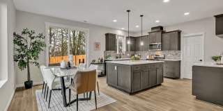 Award winning school district! 4 bedroom with RV and boat parking! Gallery 11