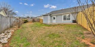 BEAUTIFULLY RENOVATED TWO BEDROOM IN CHAPIN Gallery 28