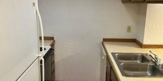 2 Bedroom Eagle River Townhome! Gallery 9