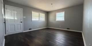 4409 38th Street Gallery 2